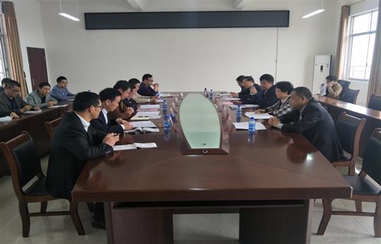关注贫困学子成长，市政协、HTH官方入口-HTH.COM
集团赴象州开展“扬帆班”教学成果调研座谈